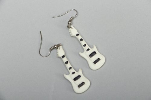 Polymer clay earrings in the shape of guitars - MADEheart.com