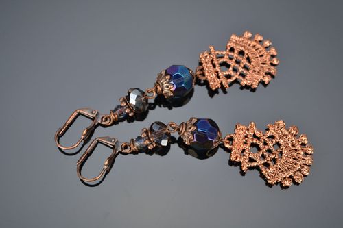 Glas Ohrringe mit Anhängern - MADEheart.com