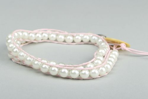 Bracelet made from ceramic pearls - MADEheart.com