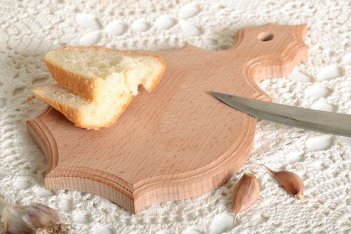 Tábua de cozinha de corte artesanal  - MADEheart.com