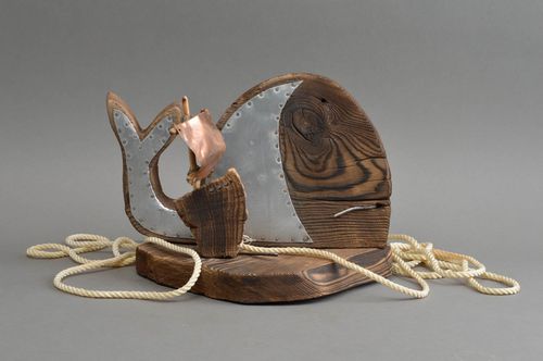 Figura de madera de pino artesanal pequeña diseño de interior redalo original - MADEheart.com