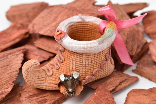 Handgemachte grelle Keramik Deko Figur aus Ton Keramik Schuh Miniatur Figur toll - MADEheart.com