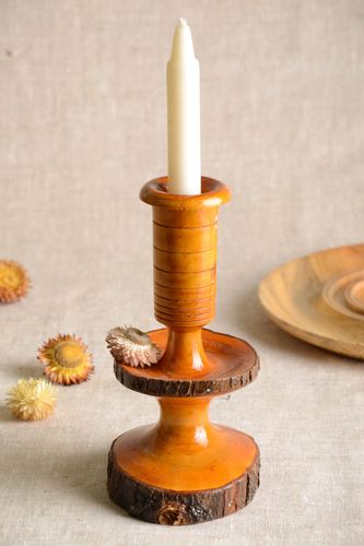 Bougeoir en bois fait main Support pour bougie jaune haut original Déco maison - MADEheart.com