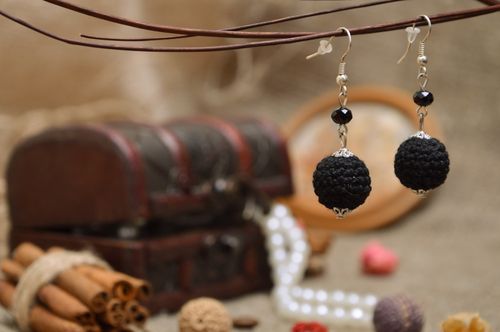 Handmade beautiful dangle earrings with beads crocheted over with black threads  - MADEheart.com