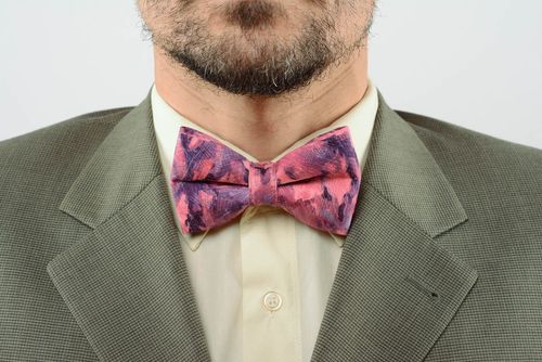 Bow tie in pink marble color - MADEheart.com