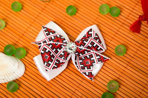 Schleife Haarspange handmade Schmuck für die Haare Haarschmuck für Mädchen - MADEheart.com