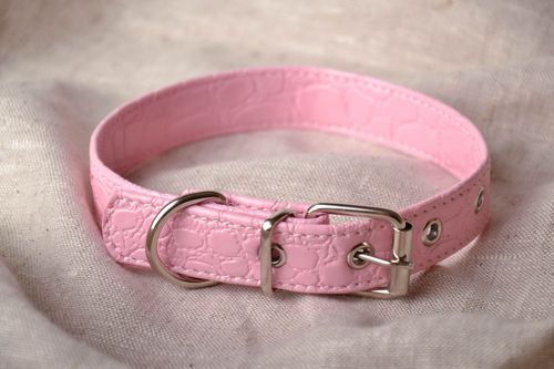 Pink leather collar - MADEheart.com