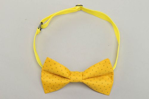 Polka dot yellow cotton fabric bow tie - MADEheart.com