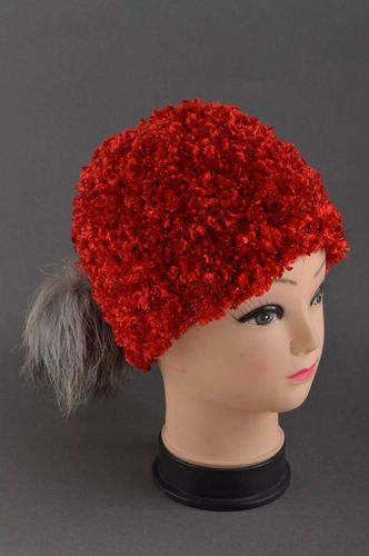 Gorro artesanal con pellejo color rojo ropa para mujer regalo personalizado - MADEheart.com