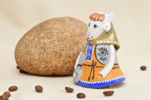 Cloche céramique faite main décoration originale Chèvre en foulard brillant - MADEheart.com