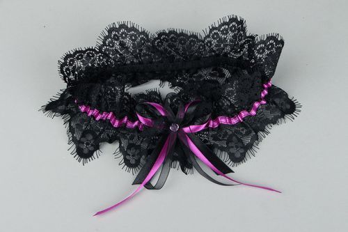 Black lace garter for  bride - MADEheart.com