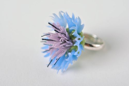 Großer Ring Blume handmade schön in Lila und Blau stilvoll für Mädchen  - MADEheart.com