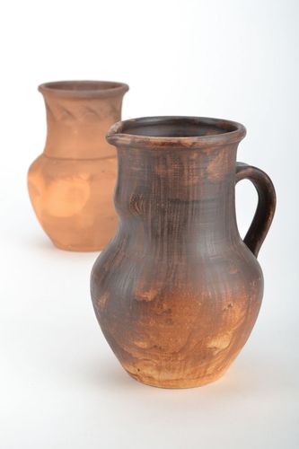 60 oz lead-free clay old fashion style mil pitcher in brown color 1,5 lb - MADEheart.com