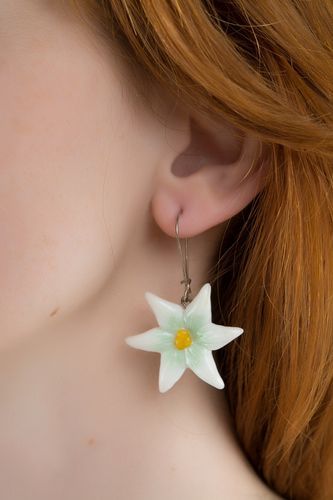 Brincos de cerâmica plástica - MADEheart.com