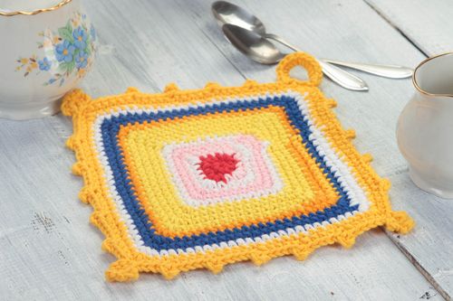 Handmade Topflappen gehäkelt Küchen Textilien Haus Deko gelbes Quadrat - MADEheart.com