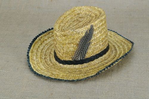 Cowboy straw hat  - MADEheart.com