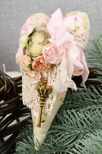 Deko Herz handmade Dekoration Wohnzimmer Wand Deko schön aromatisiert bunt  - MADEheart.com