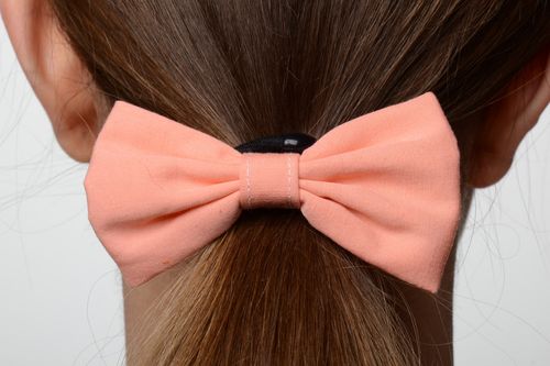 Handmade small womens cotton fabric bow hair tie of peach color - MADEheart.com