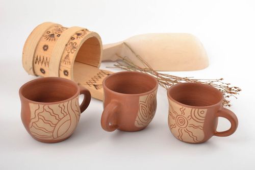 Set of three ceramic cups for coffee with cave drawings - MADEheart.com