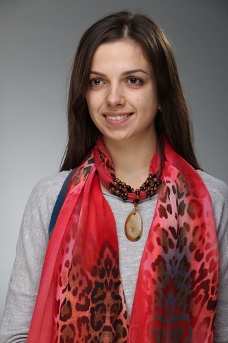 Silk scarf with tigers eye and aventurine stones - MADEheart.com