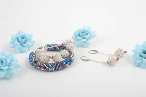 Set de bisutería artesanal pulsera artesanal pendientes de abalorios originales - MADEheart.com