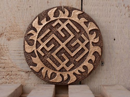 Pingente talismã de interior de cerâmica coberto com potala Svarozhich - MADEheart.com