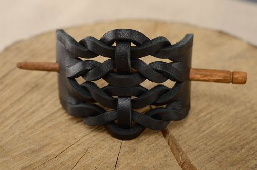 Leather hairpin with wooden stick - MADEheart.com