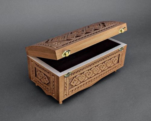 Scrignetto intagliato fatto a mano Cofanetto di legno Scrigno grande - MADEheart.com