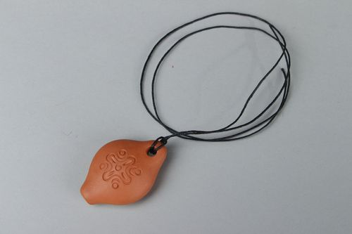 Ceramic pendant whistle - MADEheart.com