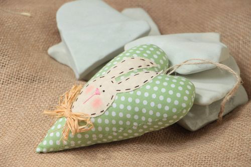 Interior pendant green heart with white polka dots pattern handmade wall decor - MADEheart.com