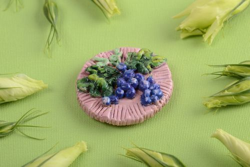 Aimant frigo artisanal en céramique fait main rond peint de couleurs décor - MADEheart.com