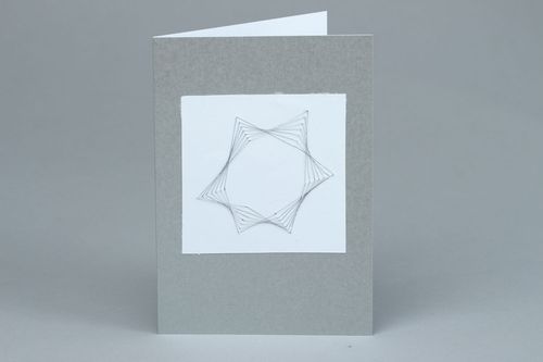 Cartão com envelope em técnica de desenho com linhas  - MADEheart.com