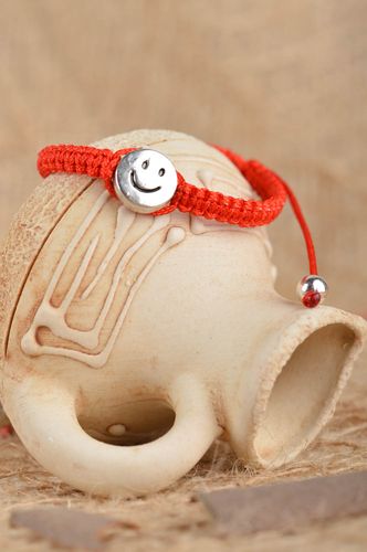 Unusual handmade thread bracelet fashion tips friendship bracelet designs - MADEheart.com