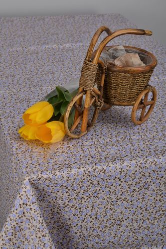 Handgemachte Große Tischdecke mit Blumenmuster - MADEheart.com