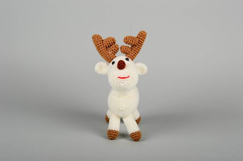 Häkel Kuscheltier handgefertigt Spielzeug Hirsch Geschenkidee für Kinder - MADEheart.com
