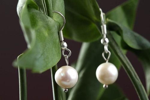 Ohrringe handmade Designer Schmuck Accessoire für Frauen Damen Ohrringe weiß - MADEheart.com