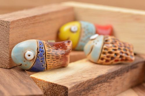 Handmade elegant brooches fashionable beautiful jewelry stylish accessories - MADEheart.com