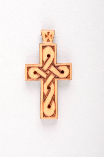 Handmade Kreuz Anhänger originell Designer Schmuck Kreuz aus Holz beige - MADEheart.com