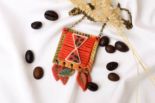 Pendentif fantaisie Bijou fait main Accessoire femme de pâte polymère ethno - MADEheart.com
