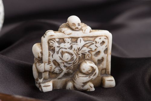 Figura de resina polimérica artesanal regalo para amigos decoración de hogar - MADEheart.com