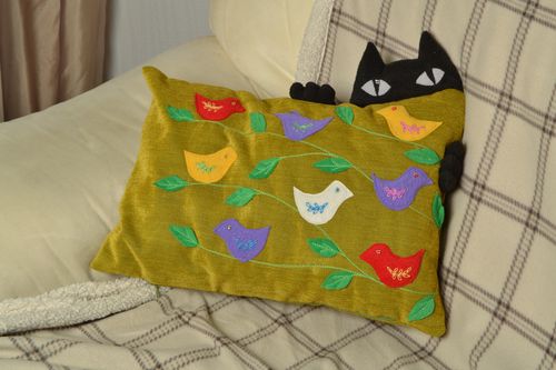 Coussin fait main de tissu avec chat - MADEheart.com