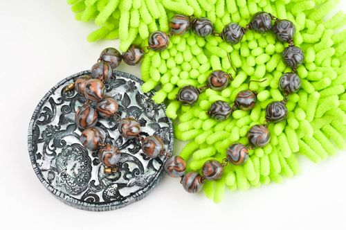 Collana e orecchini fatti a mano parure di gioielli accessori da donna - MADEheart.com