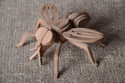 Handmade Holz Figur Deko aus Naturmaterialien geschnitzte Holzfigur Holz Deko - MADEheart.com