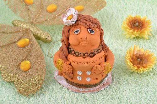 Handmade Figurine aus Ton nicht groß lustig in Braun kleines Souvenir  - MADEheart.com