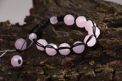 Bracelet  made of pink quartz - MADEheart.com