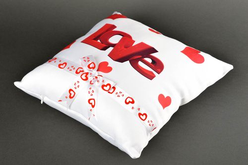 Coussin romantique déco Coussin fait main satin avec noeud Décoration maison - MADEheart.com