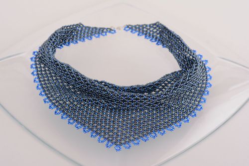 Massives Collier aus Glasperlen - MADEheart.com