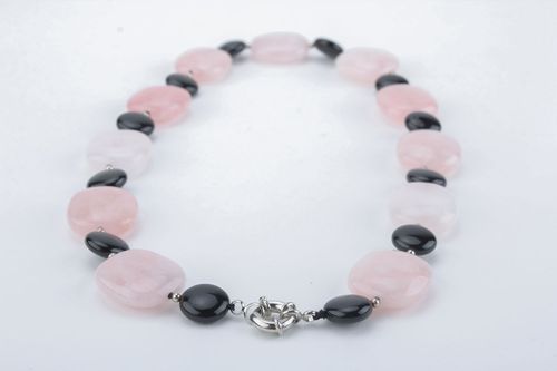 Delicate beaded necklace made of natural stones - MADEheart.com