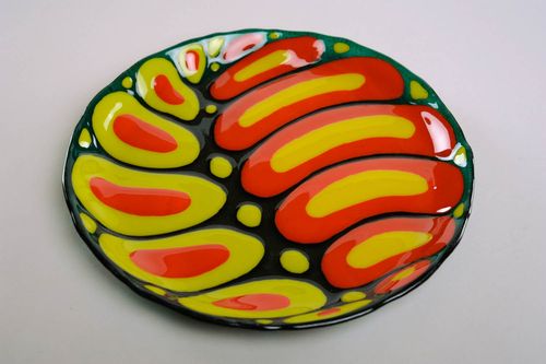 Plate in fusing technique  - MADEheart.com