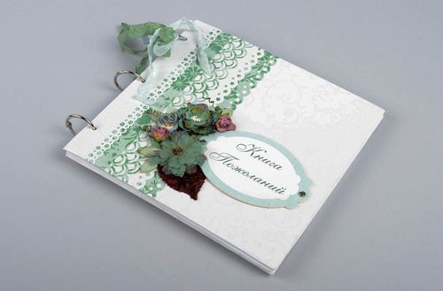 Livre dor de mariage fait main en carton et papier avec fleurs Cadeau original - MADEheart.com